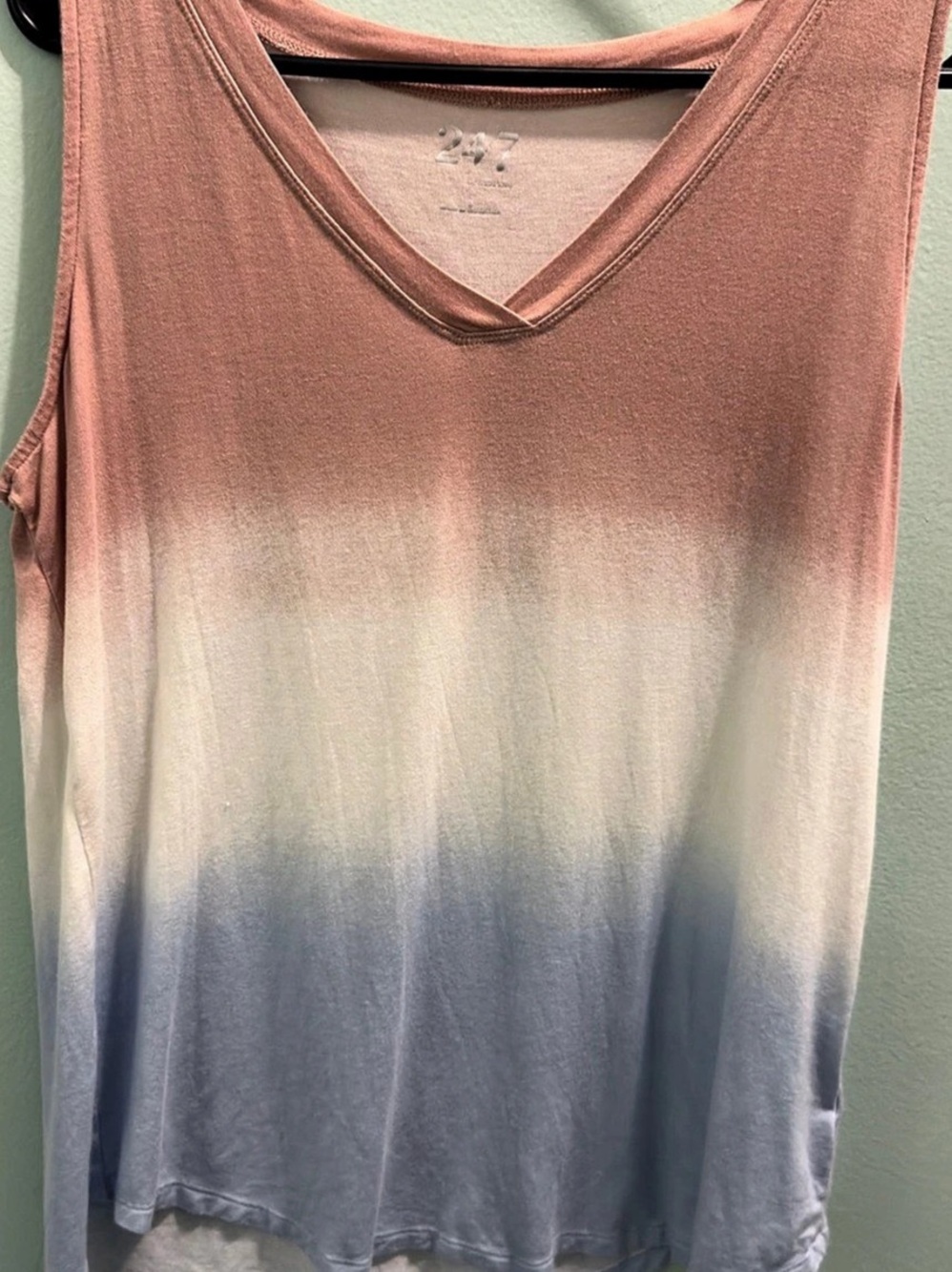 24/7 Maurices Ombre V-Neck Tank Top in Pink & Blue Like New